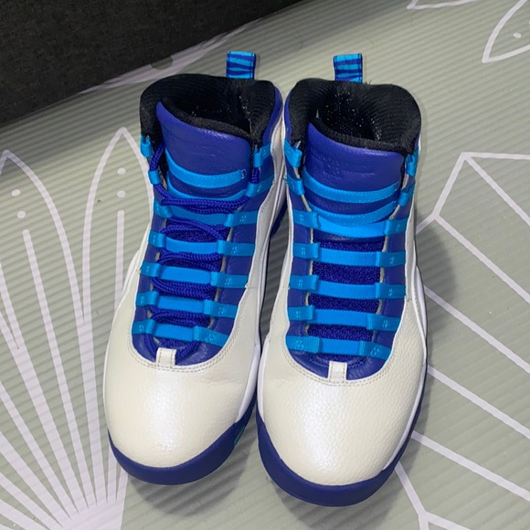 Air Jordan 10 Retro “Charlotte Hornets”